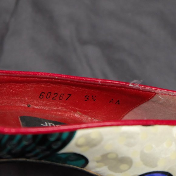 Vintage Heels Womens 8.5 AA Red Pumps Polka Dot 3 Inch Heel Pointed Toe 70s 80s - Picture 10 of 11